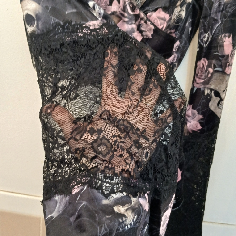 Killstar Crop Top - Picture 7 of 7